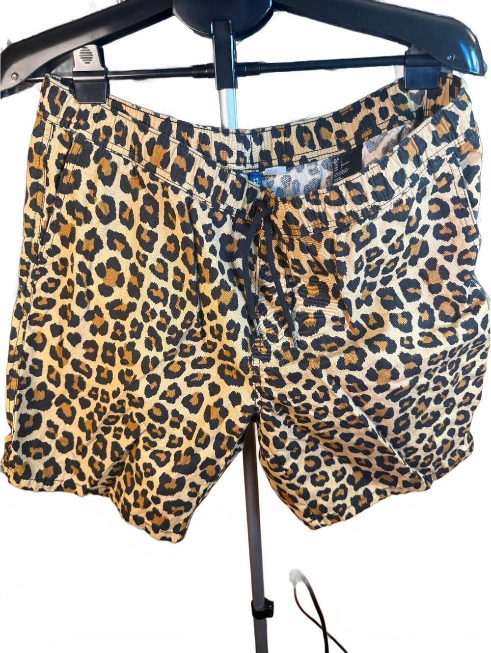 Divided H&M Leopard Print Casual Shorts sz L Mens cheetah
